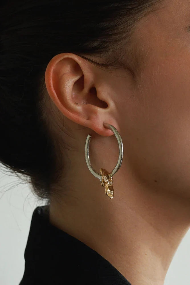 ANNE-MARIE CHAGNON Boucles d'Oreilles Wasp
