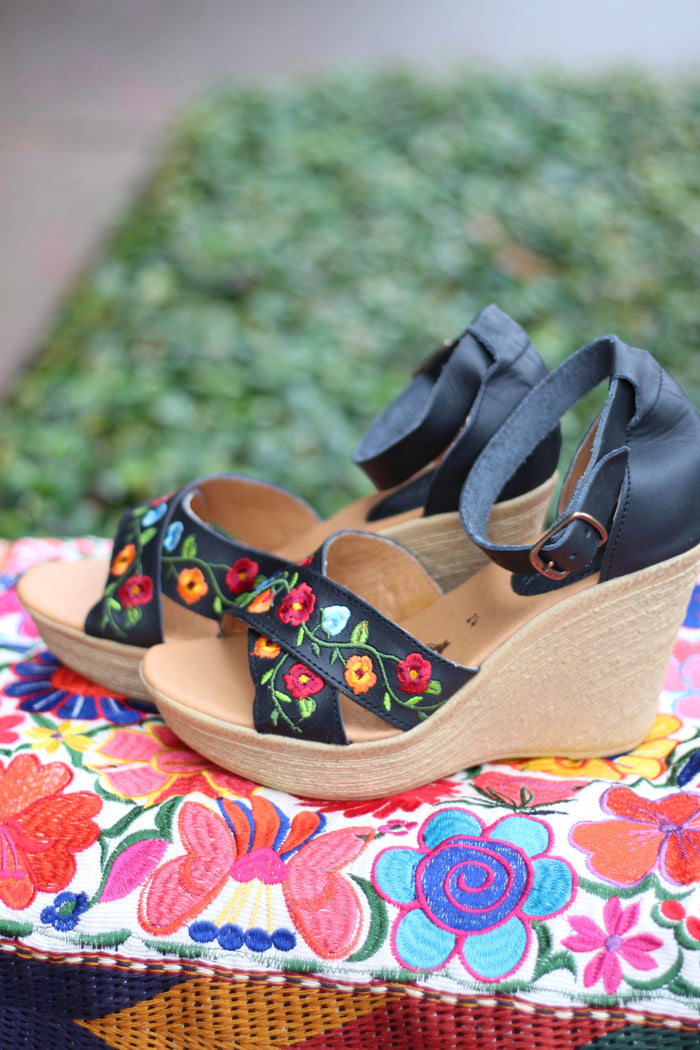 Aura Embroidery Wedges