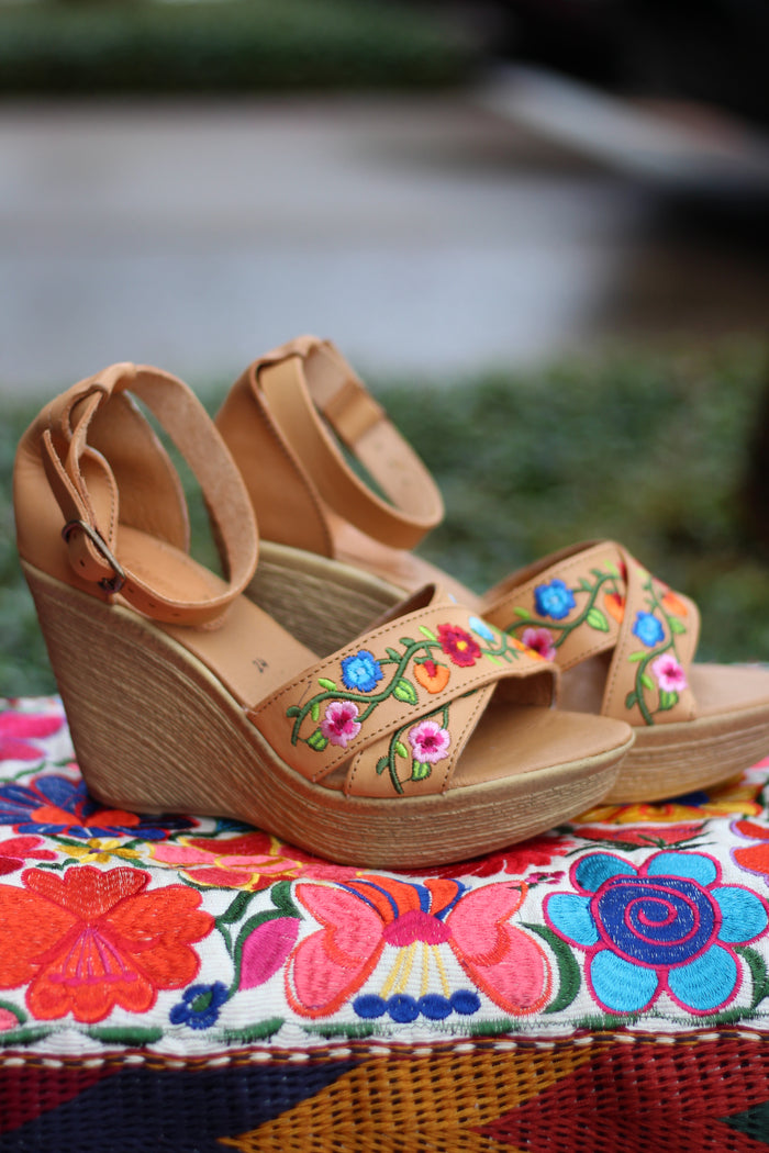 Aura Embroidery Wedges