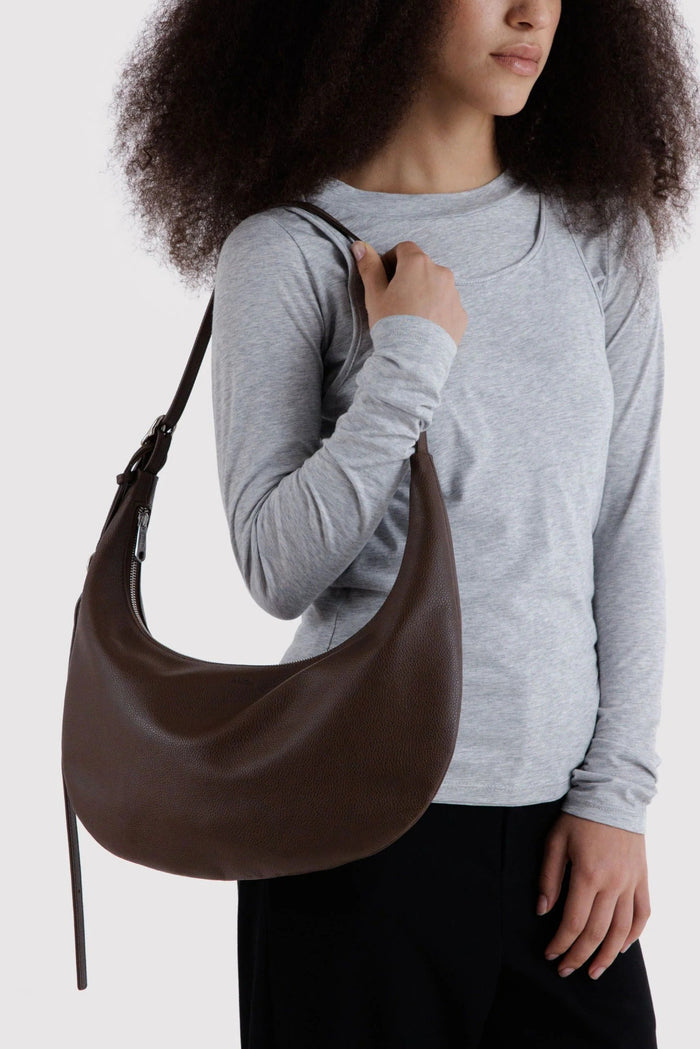 BAGGU Sac Moyen Crescent Cuir Recyclé Plat - Brun