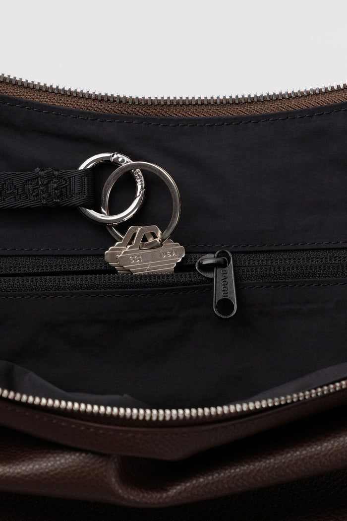 BAGGU Sac Moyen Crescent Cuir Recyclé Plat - Brun