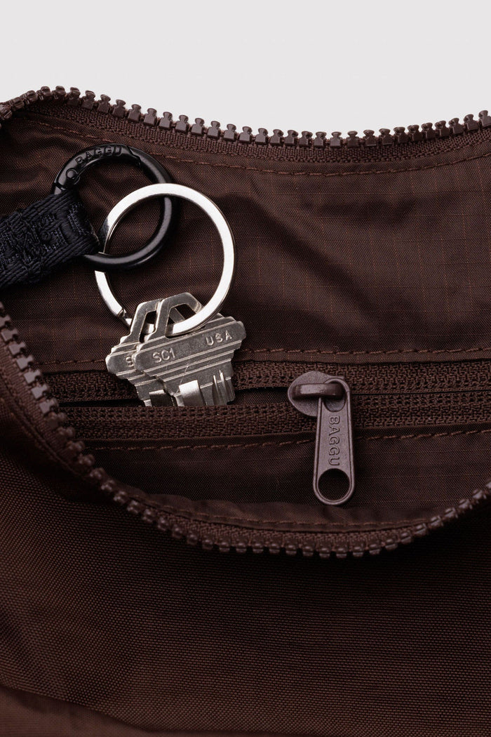 BAGGU Sac Petit Crescent Nylon - Coffee