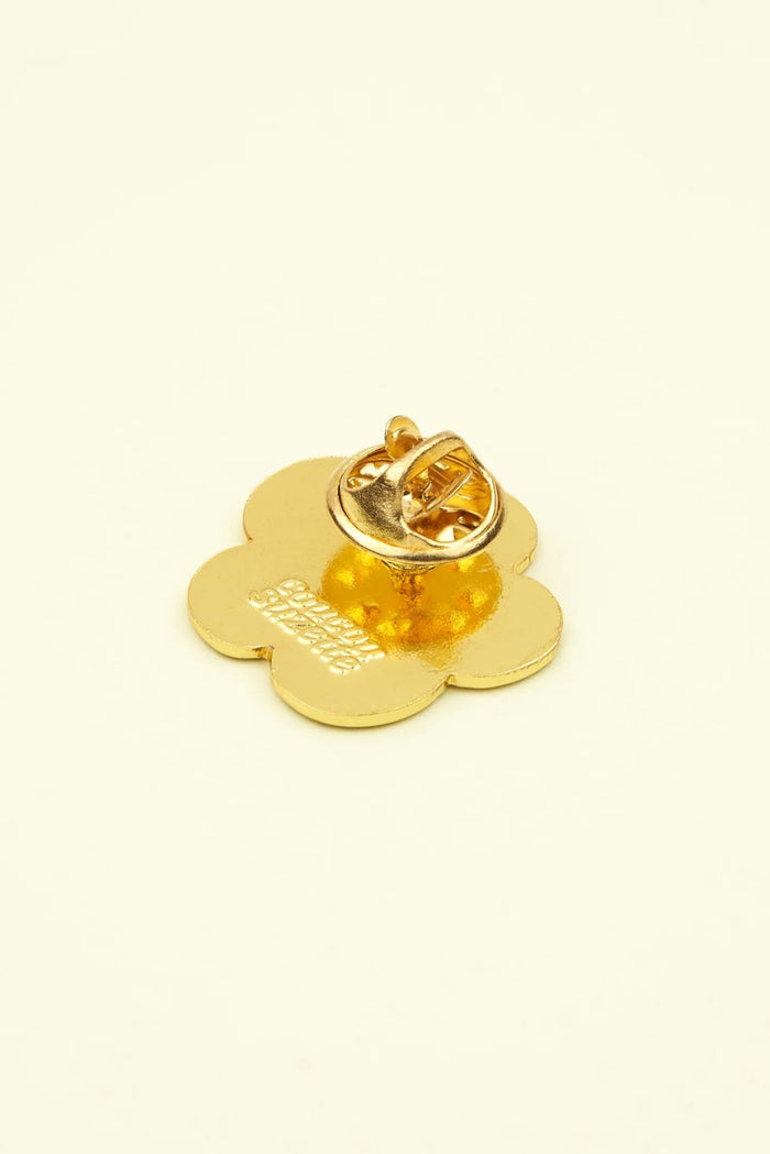COUCOU SUZETTE Pin's Capucine