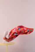 DORA NOLA Foulard en Soie 90 - All the Way