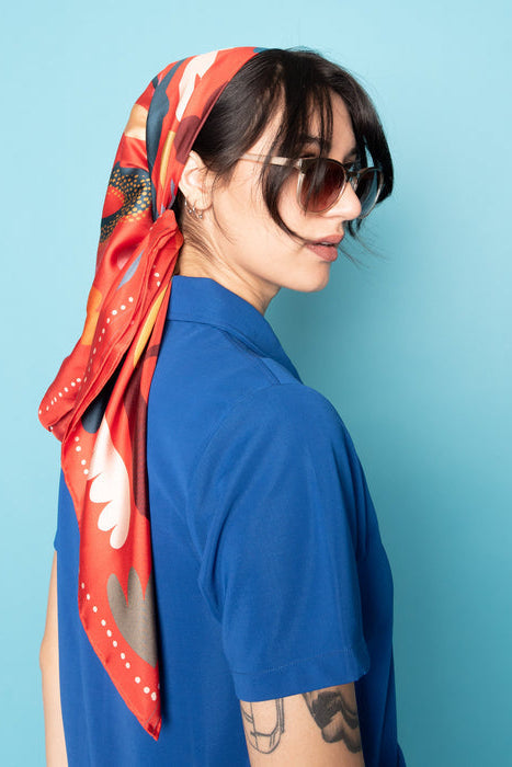 DORA NOLA Foulard en Soie 90 - All the Way