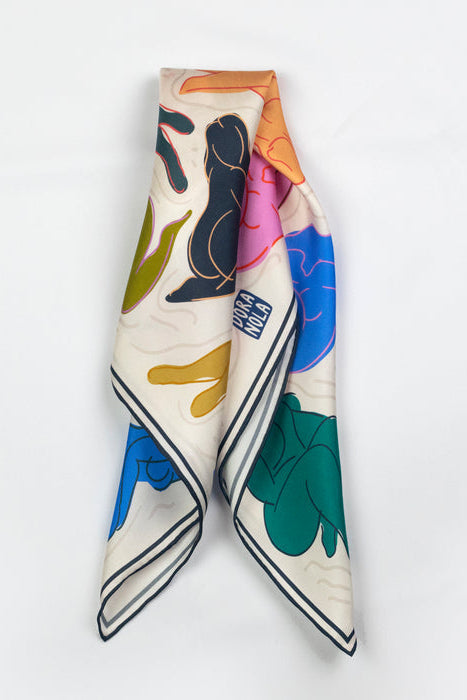 DORA NOLA Petit Foulard en Soie 50 - Art School