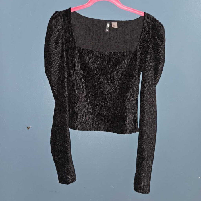 H&M Divided Shirt
