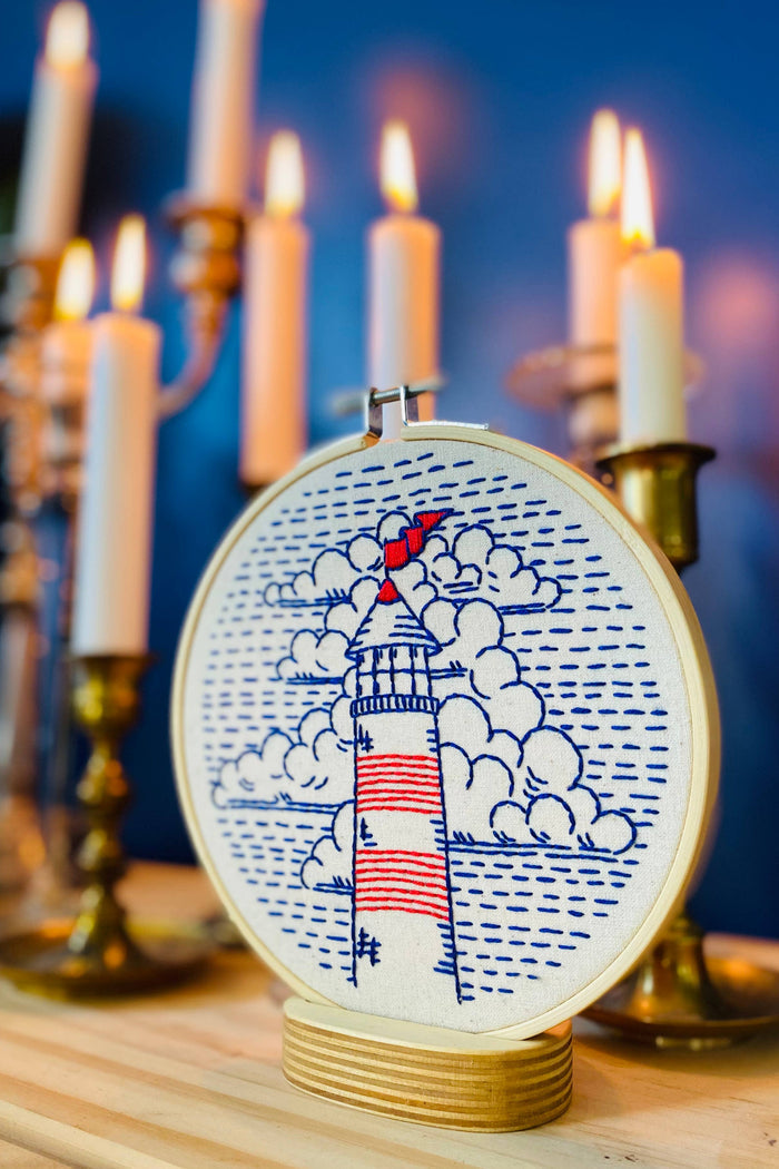 HOOK LINE & TINKER Kit de Broderie - Phare