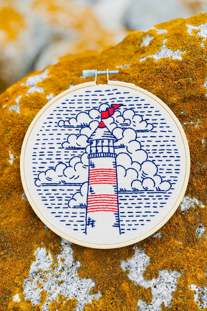 HOOK LINE & TINKER Kit de Broderie - Phare