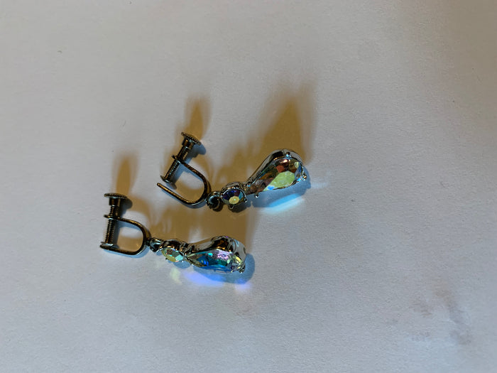 Iridescent Tear Drop Rhinestone Screwback Clip Earrings circa 1940s