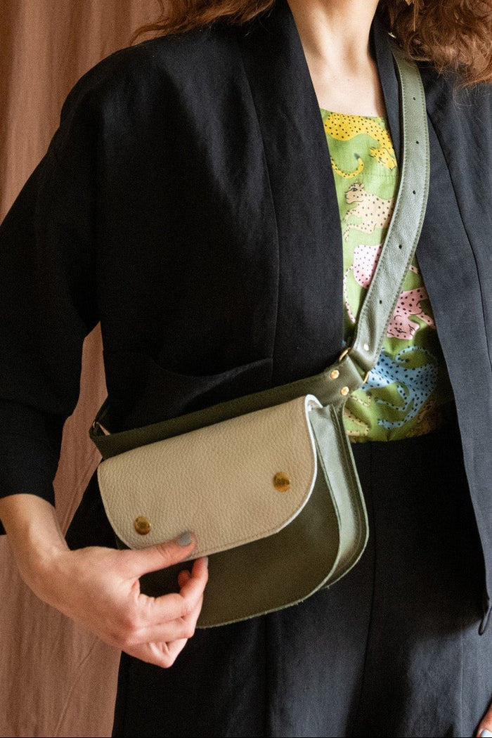 KAZAK Sac Pochette Amaru - Crème et Olive