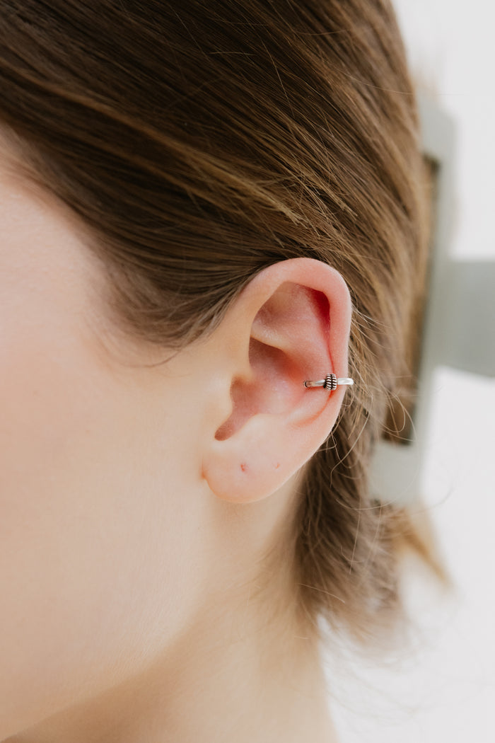 LA RENARDE Faux Piercing