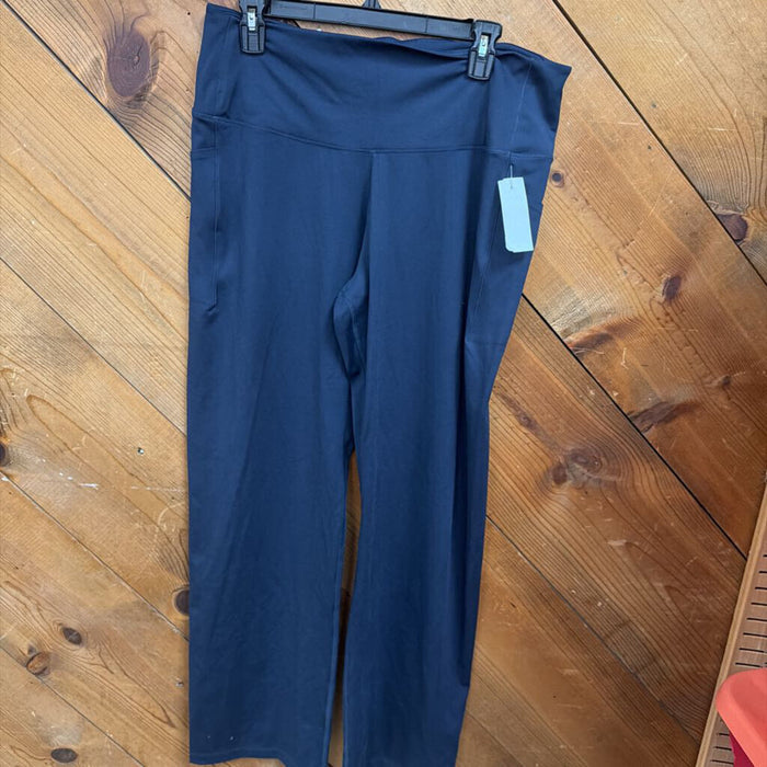 New All In Motion Leggings