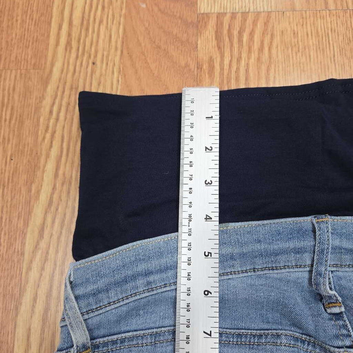 New GAP Maternity JEANS