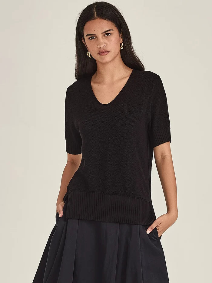 Sills Salma Knit Tee - Black Hyde Boutique