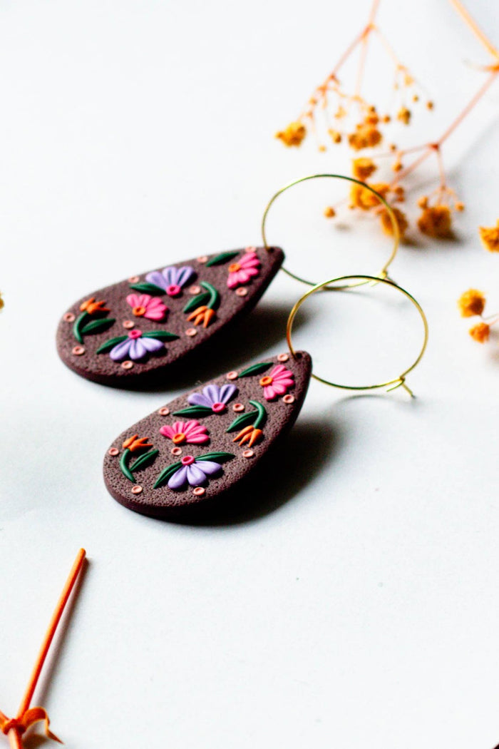 SLOW DAY STUDIOS  Boucles d'oreilles Créoles Larme Florales Bordeaux