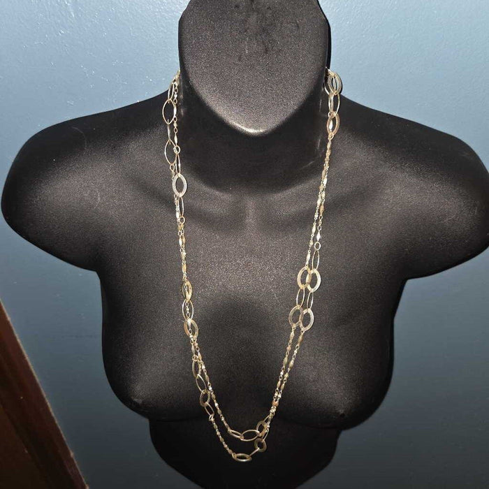 The Limited Necklace with Circles