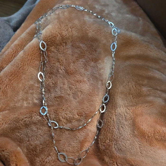 The Limited Necklace with Circles