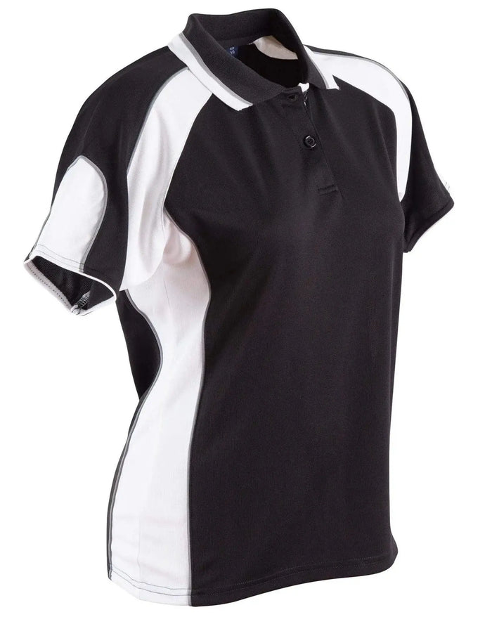 Black/White / 8